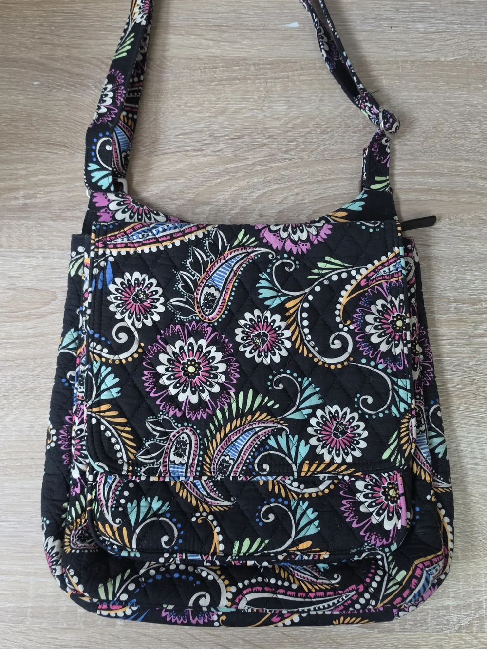Vera Bradley Bandana Swirl Floral Messenger Shoulder Crossbody Mailbag Bag